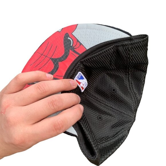 Rare 59Fifty New Era Chicago Bulls Hat - Picture 4 of 7